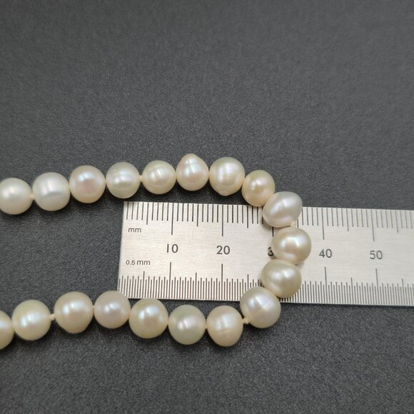 7.5 Inch Sterling Silver Simple Genuine Pearls Bracelet B820 - Picture 5 of 6